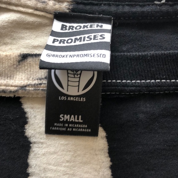 Broken promise tshirt - Picture 3 of 5